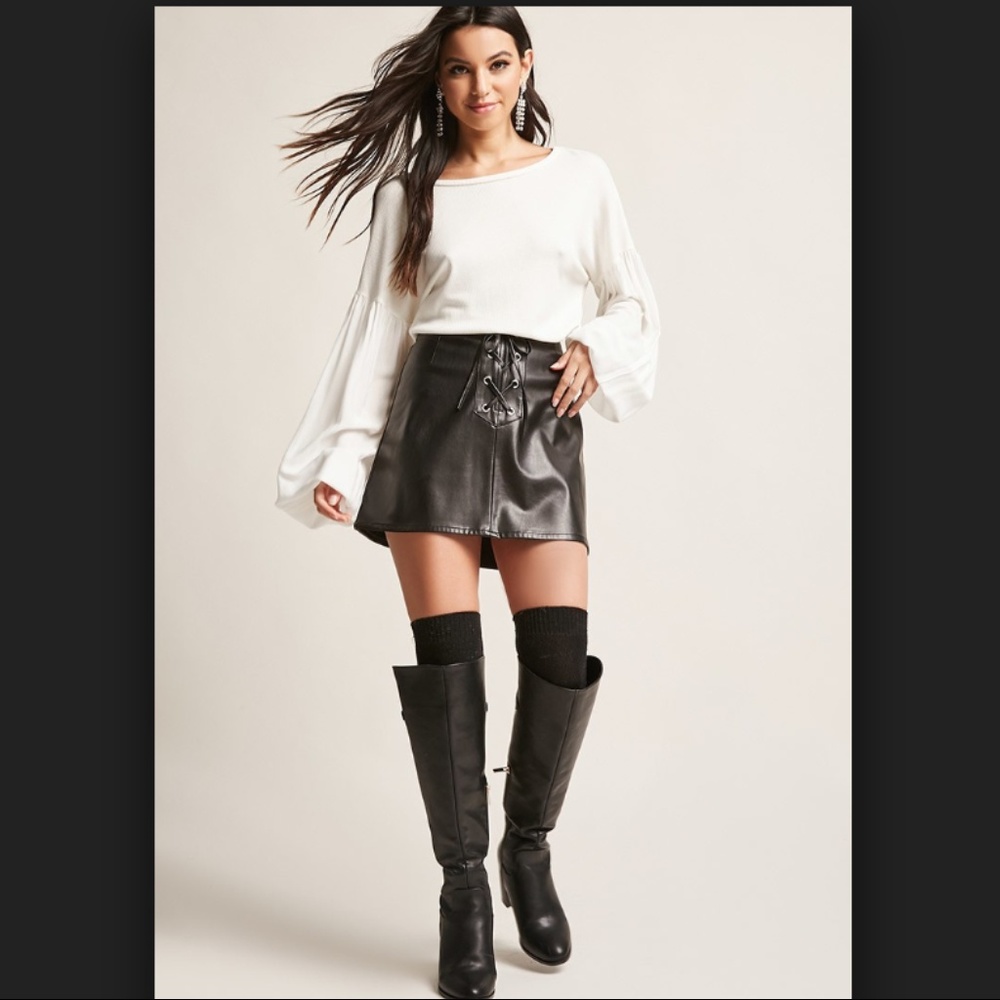 Balloon-Sleeve Contrast Waffle-Knit Top